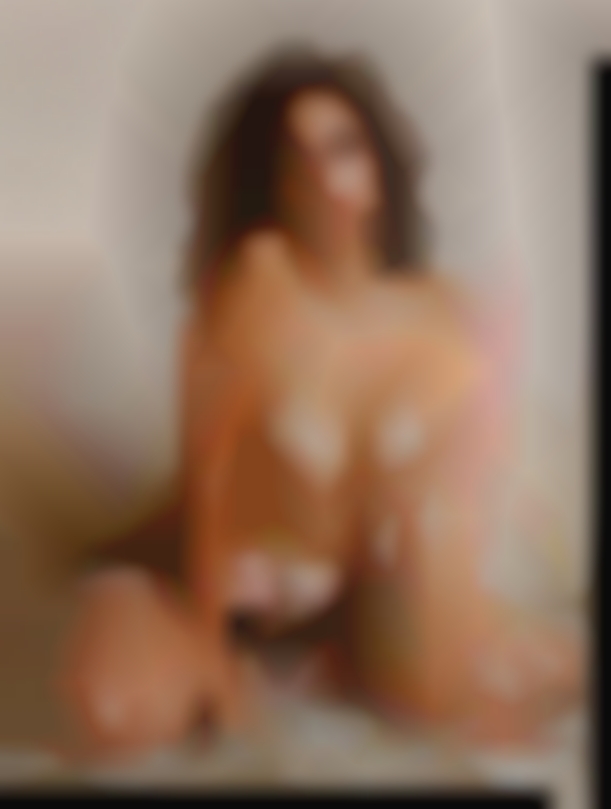 Casually looking wife for swingers adventurous from Chicago.